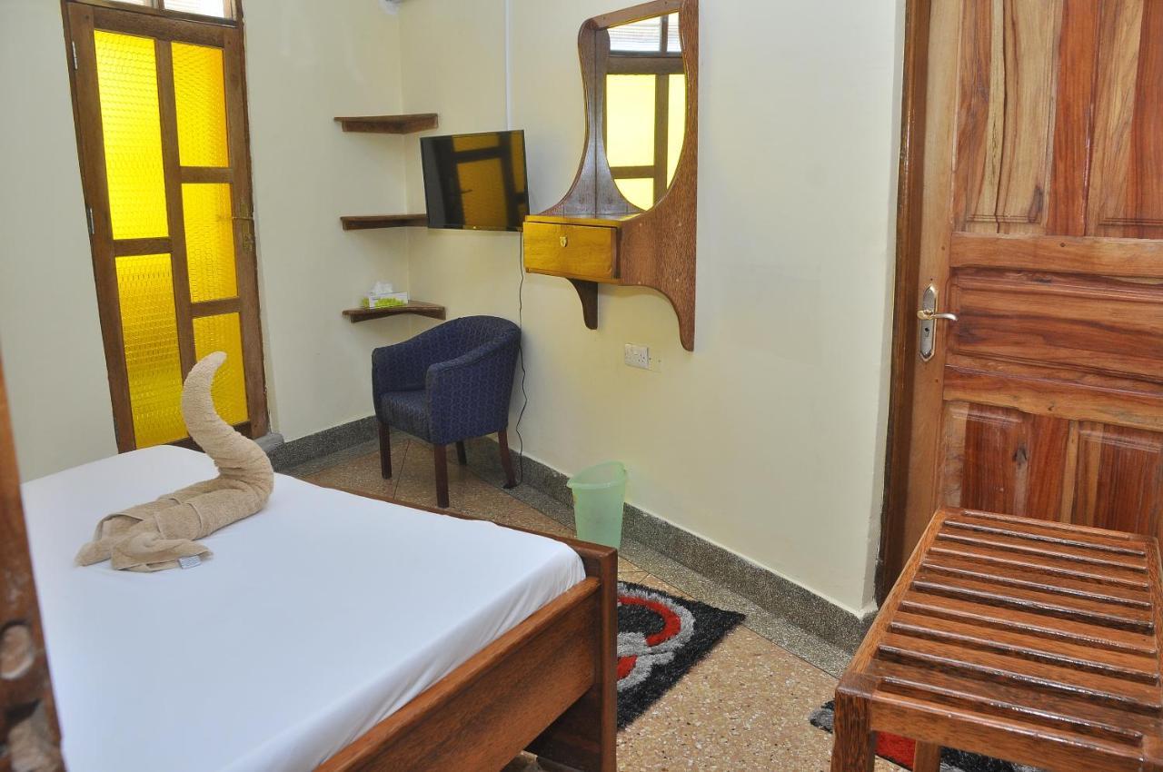 Plumeria Motel - Stone Town Zanzibar Екстериор снимка